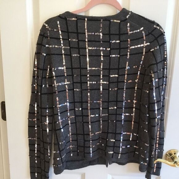 NWOT. Charter Club Women’s M Grey Sweater - Picture 5 of 8